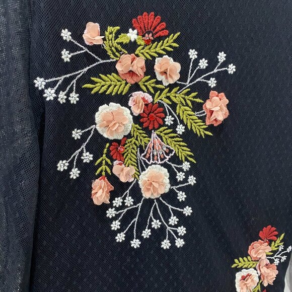 Chico's Top Women's Size 3 (16-18) Black Floral Embroidery Sheer Long Sleeves - Picture 5 of 9
